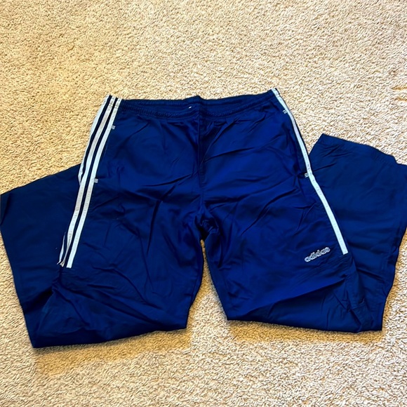 <adidas> men’s sweatpants - Picture 2 of 5